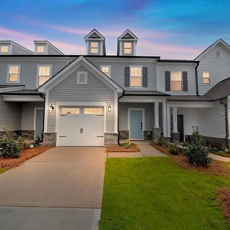 Gorgeous New Townhome/Charlotte! Bagian luar foto