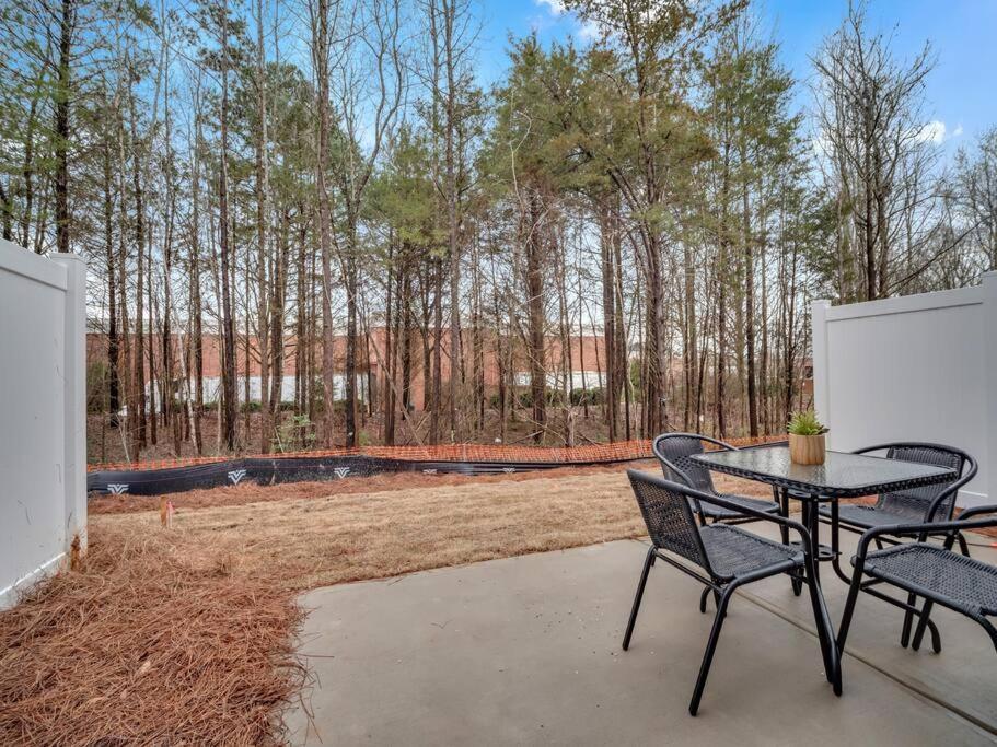 Gorgeous New Townhome/Charlotte! Bagian luar foto